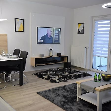 Apartamenty Platan Opieszyn 2 Вжесня Экстерьер фото
