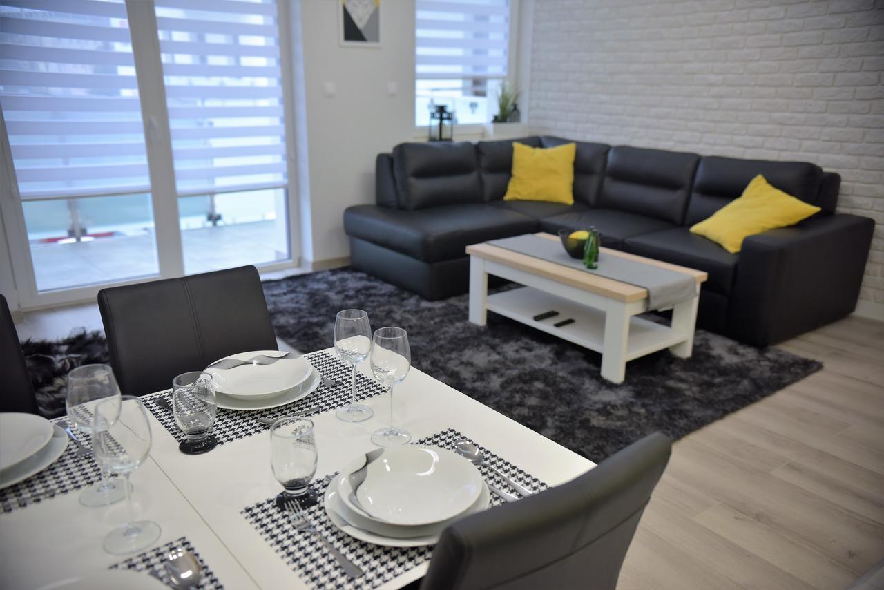 Apartamenty Platan Opieszyn 2 Вжесня Экстерьер фото